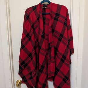 Altare Red Buffalo Plaid Poncho Wrap Shawl One Size Fringe Open Front Cape